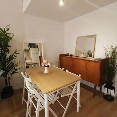 Апартаменты Cosy Duplex For 4 In Giens With Parking